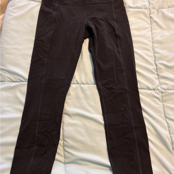 Athleta Black Niyama 7/8 Tight in Powervita with Laser-cut details (NWOT) - Picture 8 of 13